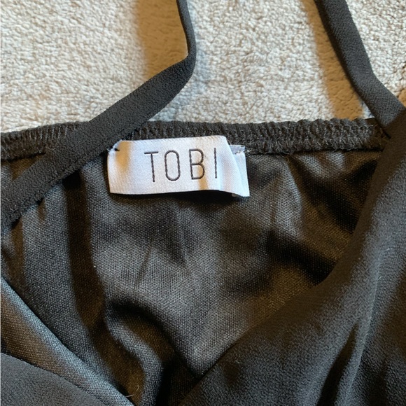 TOBI Bodysuit Caged Strap Front in Black V neck - Picture 11 of 12